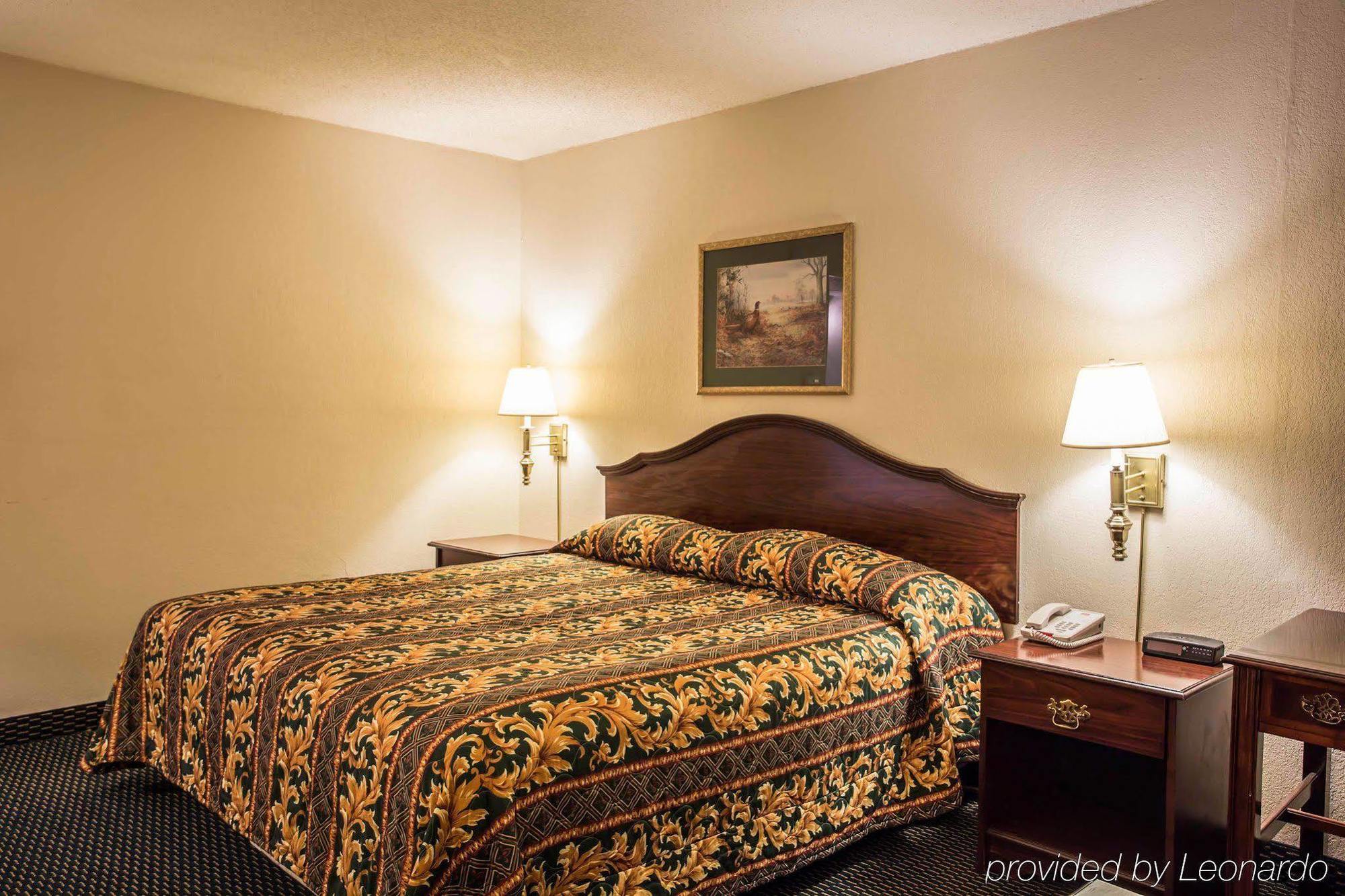 Econo Lodge Inn & Suites Lumberton Exterior photo