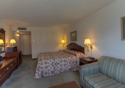 Econo Lodge Inn & Suites Lumberton Interior photo